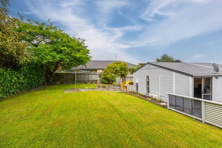 Photo of property in 17a Matenga Street, Waikanae, 5036