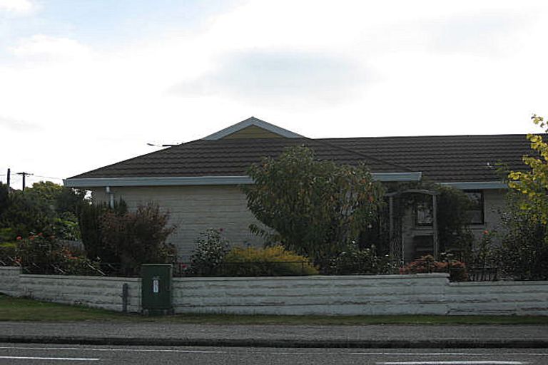 Photo of property in 13 Point Bush Road, Waimate, 7924