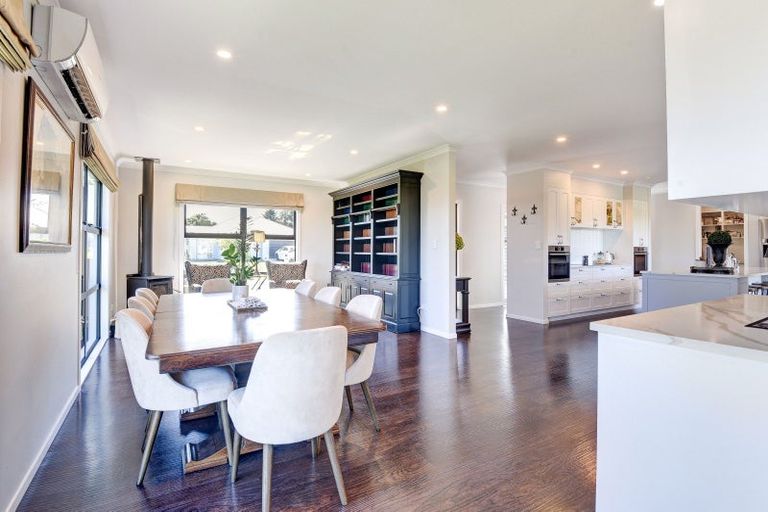 Photo of property in 23 Tirimoana Place, Otamatea, Whanganui, 4501