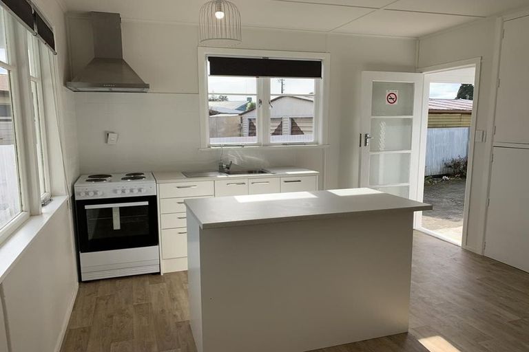 Photo of property in 402 Huia Place, Camberley, Hastings, 4120