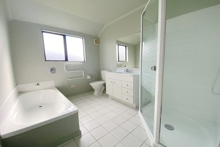 Photo of property in 554a Don Buck Road, Westgate, Auckland, 0614