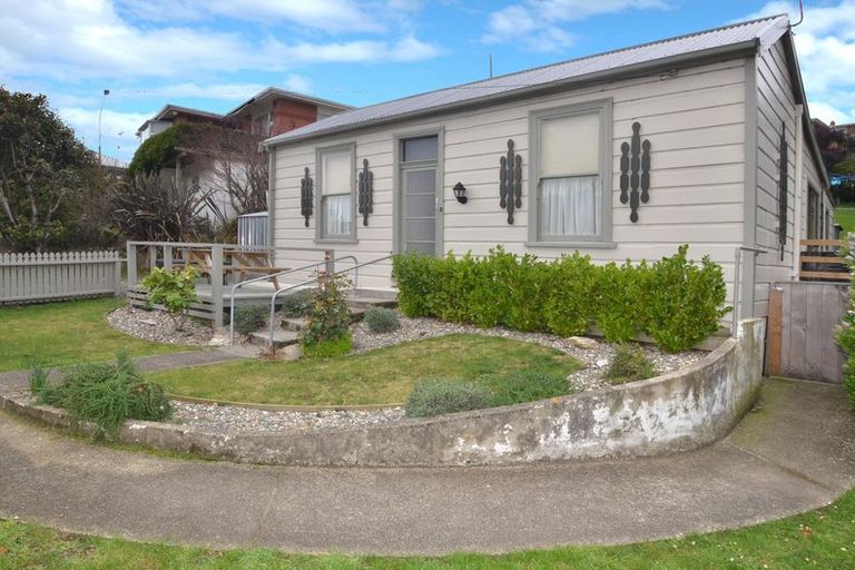Photo of property in 92 Main South Road, Green Island, Dunedin, 9018