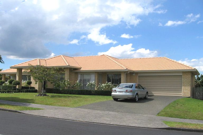 Photo of property in 3 Vermeer Place, West Harbour, Auckland, 0618