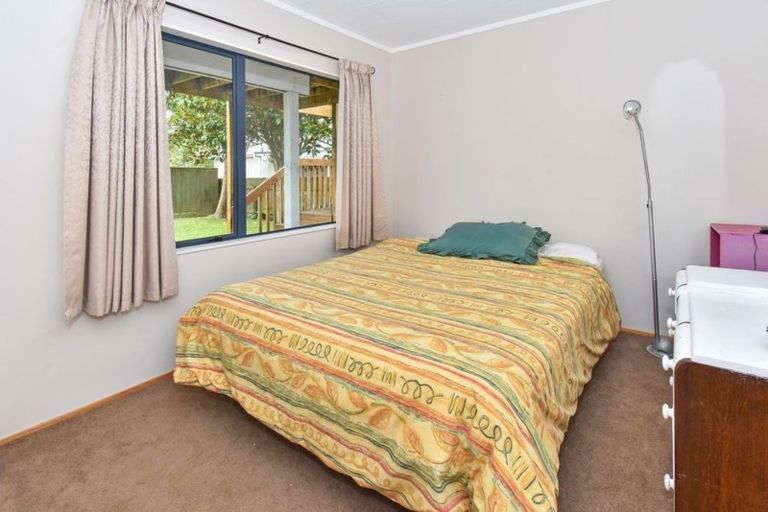 Photo of property in 15 Stevenson Road, Clarks Beach, 2122