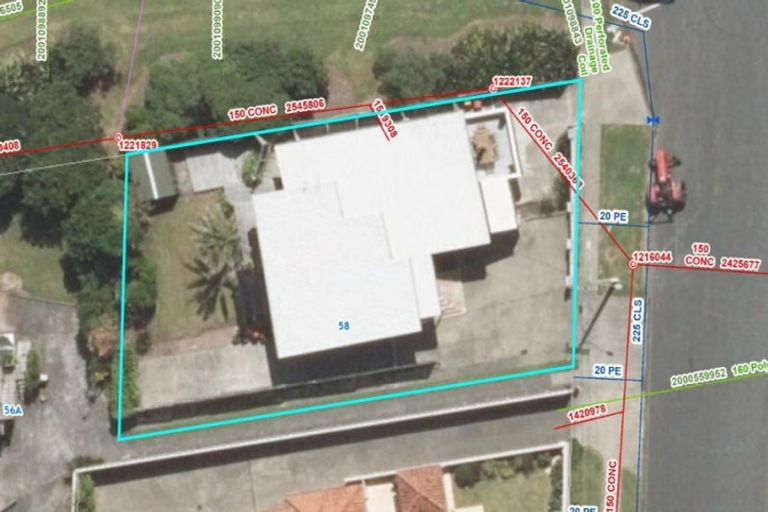 Photo of property in 58 Rothesay Bay Road, Rothesay Bay, Auckland, 0630