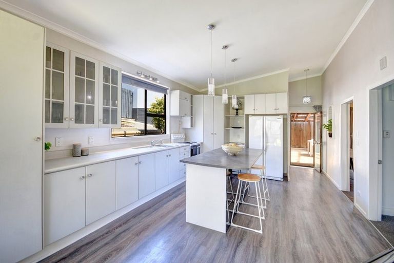 Photo of property in 6 Rennie Street, Green Island, Dunedin, 9018