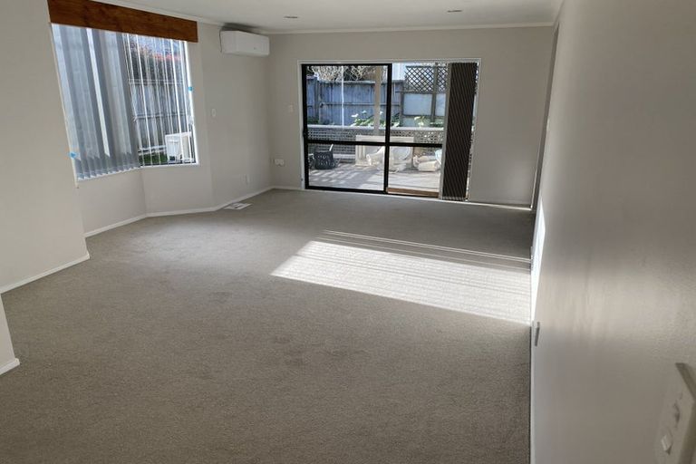 Photo of property in 1/138 Nile Road, Milford, Auckland, 0620