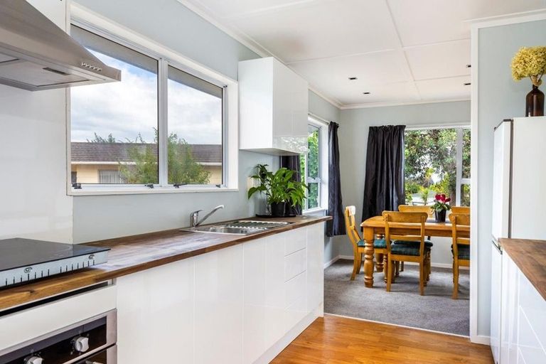 Photo of property in 5 Wembley Place, Richmond Heights, Taupo, 3330