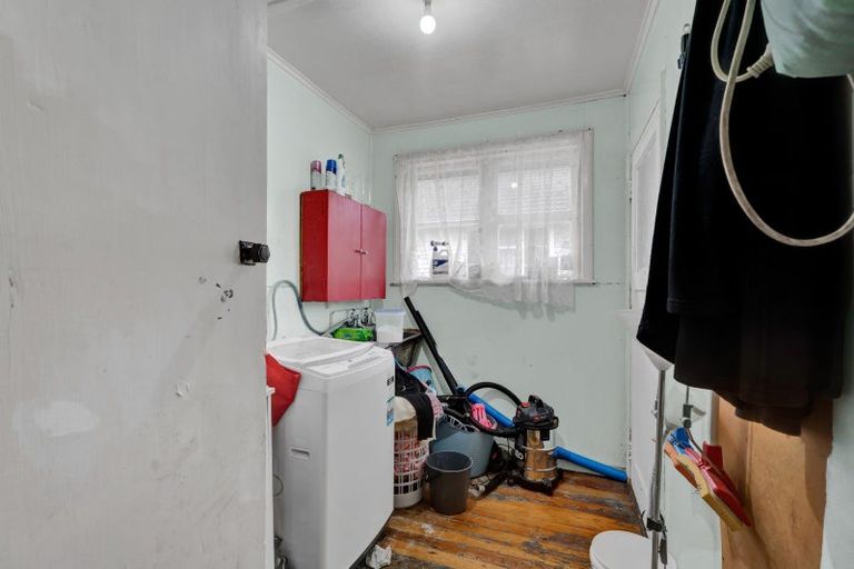 Photo of property in 10 Acourt Street, Hawera, 4610