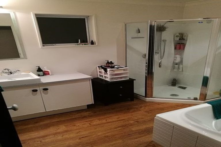 Photo of property in 66 Oxford Street, Lyttelton, 8082