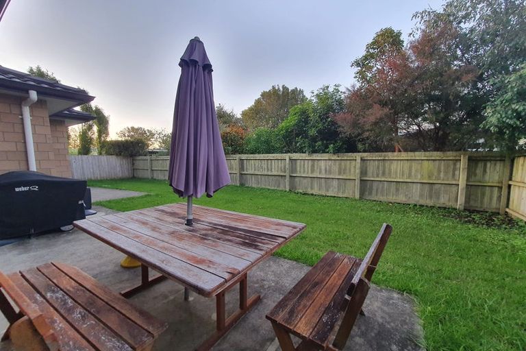 Photo of property in 813 Te Atatu Road, Te Atatu Peninsula, Auckland, 0610