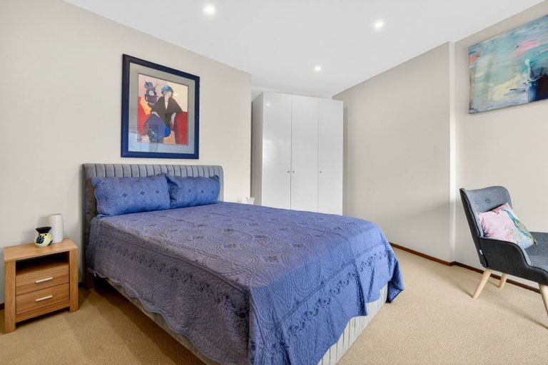 Photo of property in 10 Waitea Road, Muriwai, Waimauku, 0881