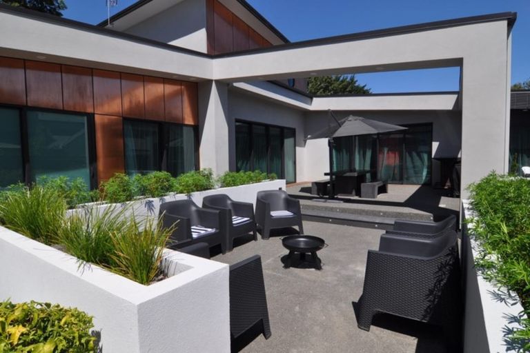 Photo of property in 120a Clyde Road, Ilam, Christchurch, 8041