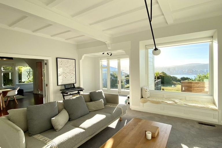 Photo of property in 46a The Crescent, Roseneath, Wellington, 6011