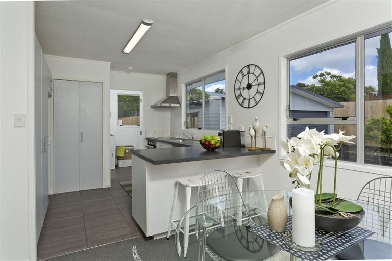 Photo of property in 89 Lynn Road, Bayview, Auckland, 0629