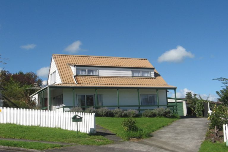 Photo of property in 5 Amerce Place, Highland Park, Auckland, 2010