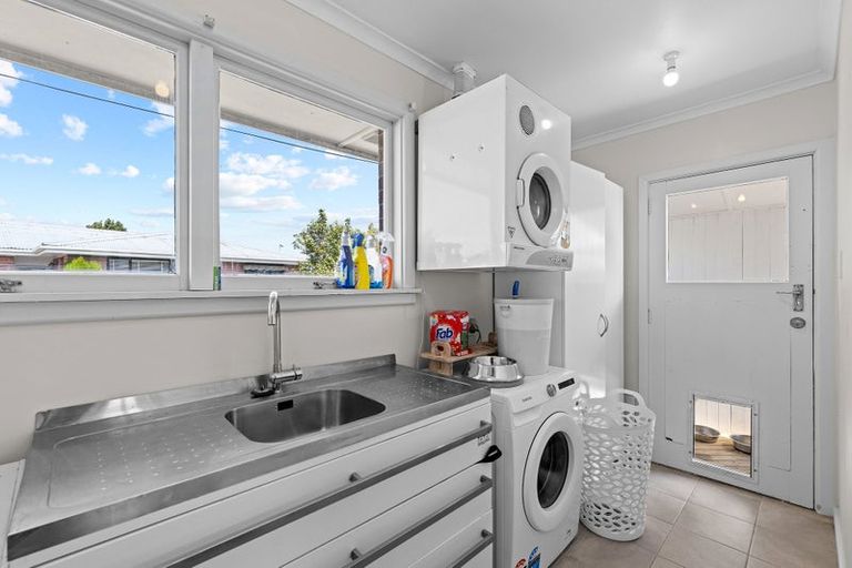 Photo of property in 10 Barclay Place, Burwood, Christchurch, 8061