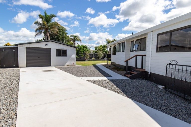 Photo of property in 20 Miller Place, Ngatea, 3503