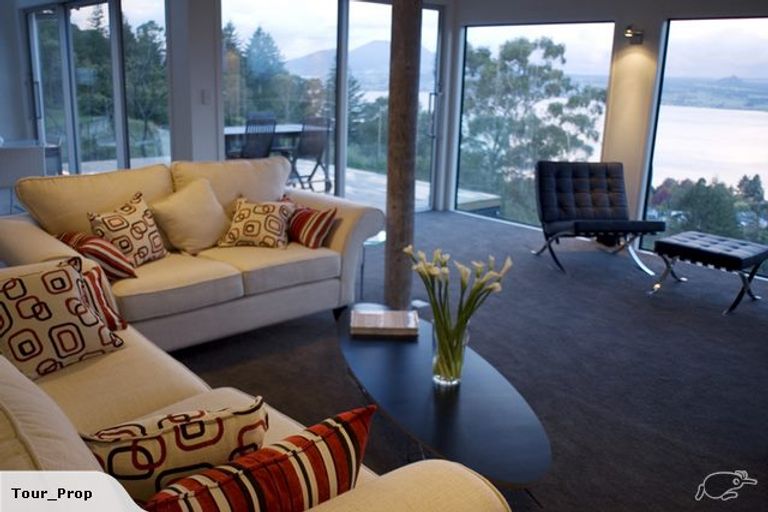 Photo of property in 1/133 Mapara Road, Acacia Bay, Taupo, 3385