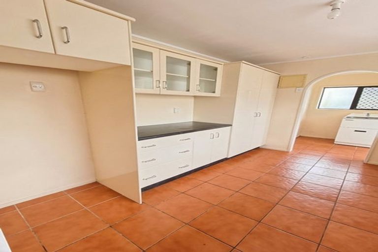 Photo of property in 51 Clevedon Road, Papakura, 2110