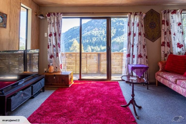 Photo of property in 26 Mackinnon Terrace, Sunshine Bay, Queenstown, 9300