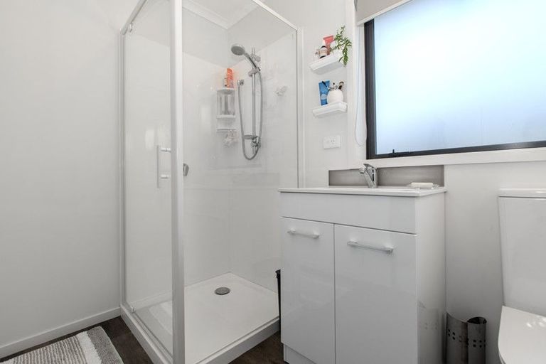 Photo of property in 76 Oteki Park Drive, Welcome Bay, Tauranga, 3112