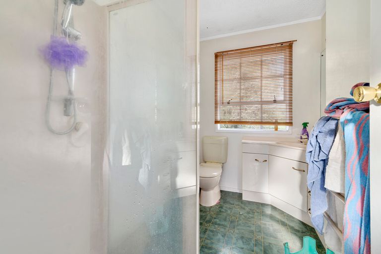 Photo of property in 18 Walnut Place, Owhata, Rotorua, 3010