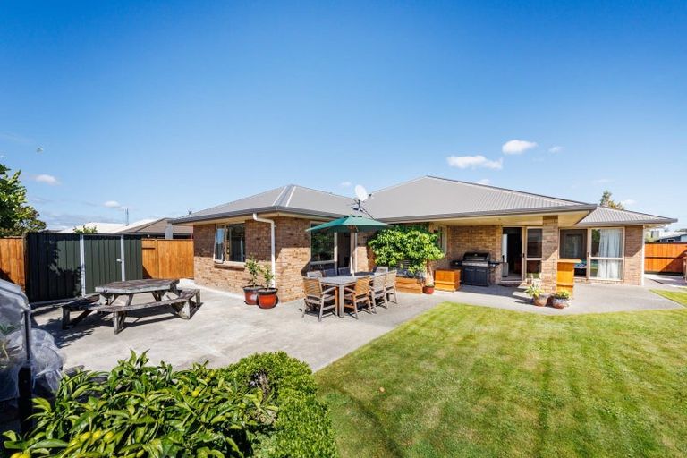 Photo of property in 23 Branigan Parade, Kelvin Grove, Palmerston North, 4414