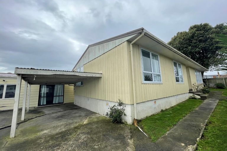 Photo of property in 196 Russell Road, Manurewa, Auckland, 2102