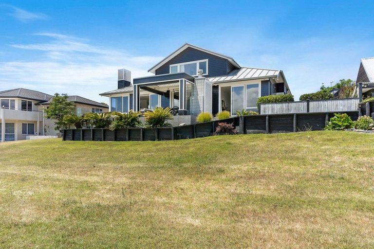 Photo of property in 17 Golden Hills Drive, Pauanui, Hikuai, 3579