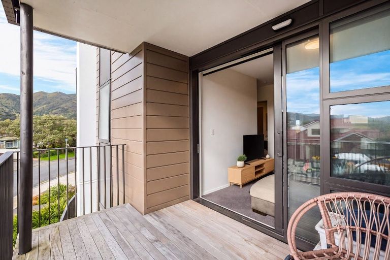 Photo of property in 104/94 Cambridge Terrace, Waterloo, Lower Hutt, 5011
