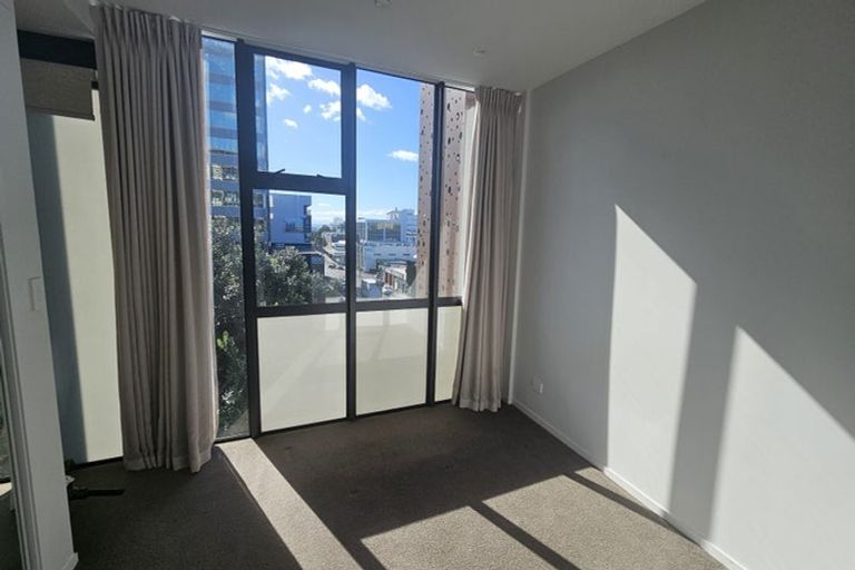 Photo of property in 10 Celeste Place, Totara Vale, Auckland, 0627