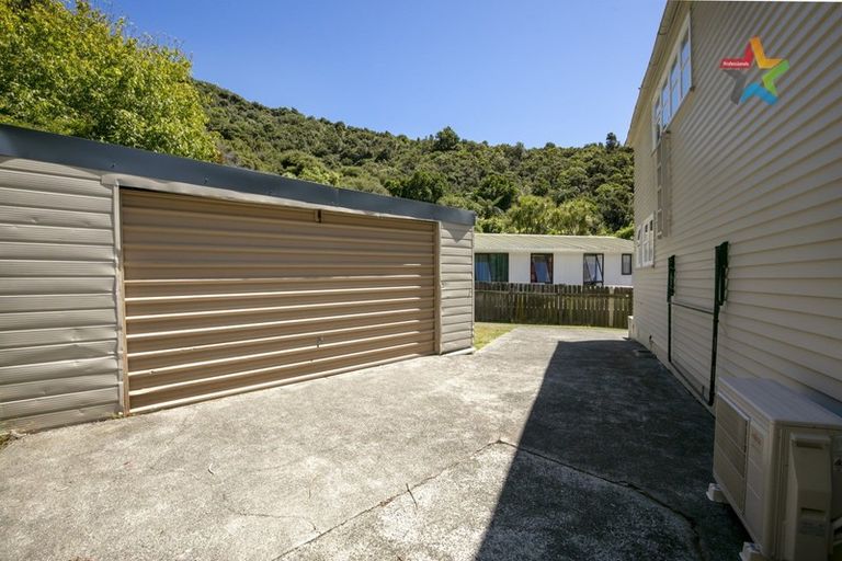 Photo of property in 13 Boyd Grove, Naenae, Lower Hutt, 5011