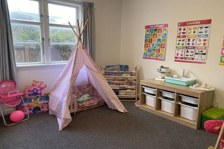 Photo of property in 35 The Esplanade, Raumati South, Paraparaumu, 5032