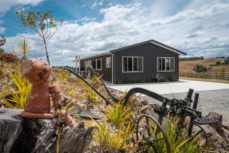 Photo of property in 331 Franklin Road, Paparoa, 0571