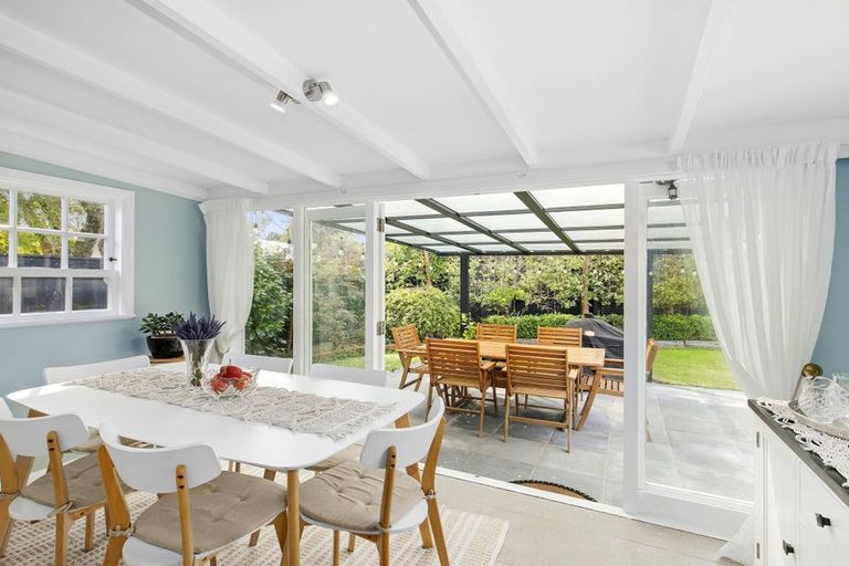 Photo of property in 9 Kukupa Grove, Heretaunga, Upper Hutt, 5018