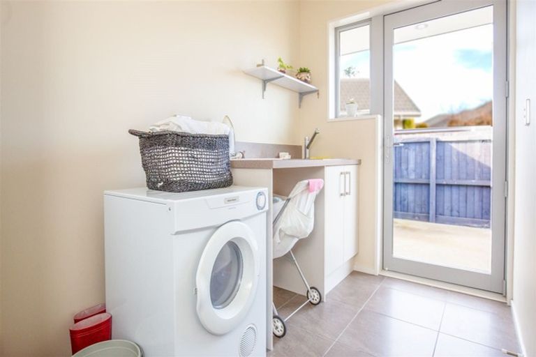 Photo of property in 64 Somerville Crescent, Aidanfield, Christchurch, 8025