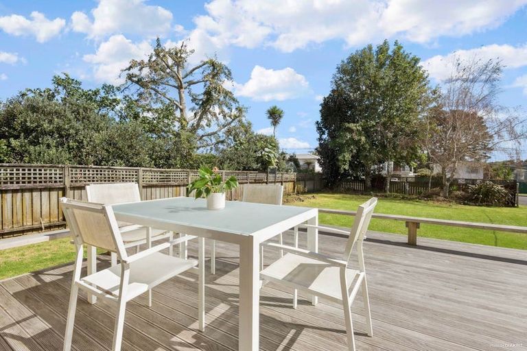 Photo of property in 289 Royal Road, Massey, Auckland, 0614