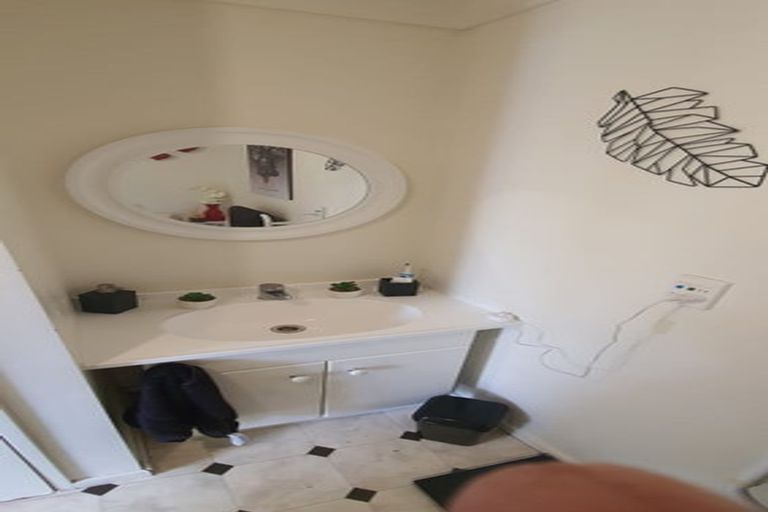 Photo of property in 14 Birkhall Grove, Strathmore Park, Wellington, 6022