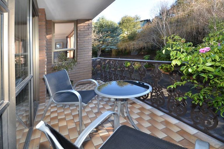 Photo of property in 106a Easther Crescent, Kew, Dunedin, 9012