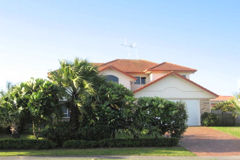 Photo of property in 4 Seychelles Drive, Papamoa Beach, Papamoa, 3118