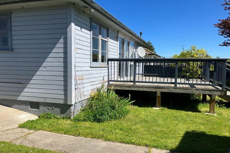 Photo of property in 24 Johnson Street, Milton, 9220