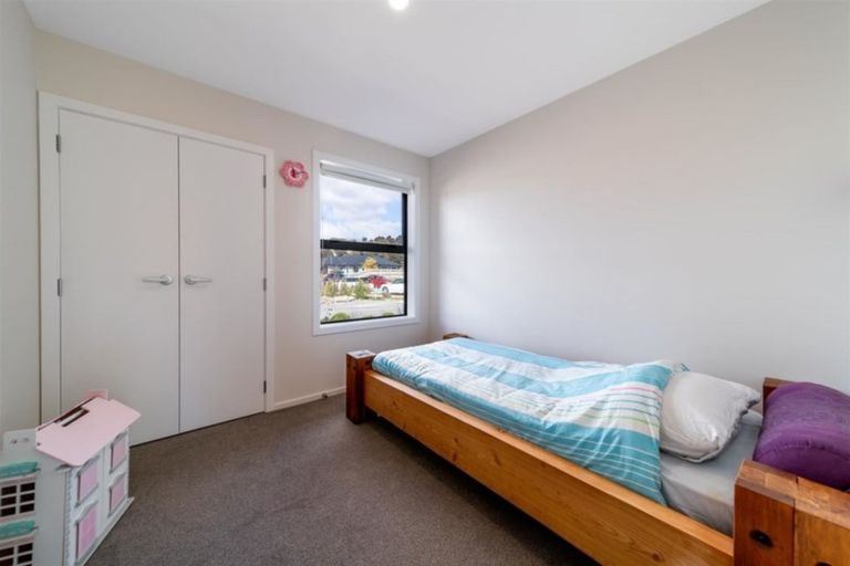 Photo of property in 46 Marbleleaf Lane, Albert Town, Wanaka, 9305