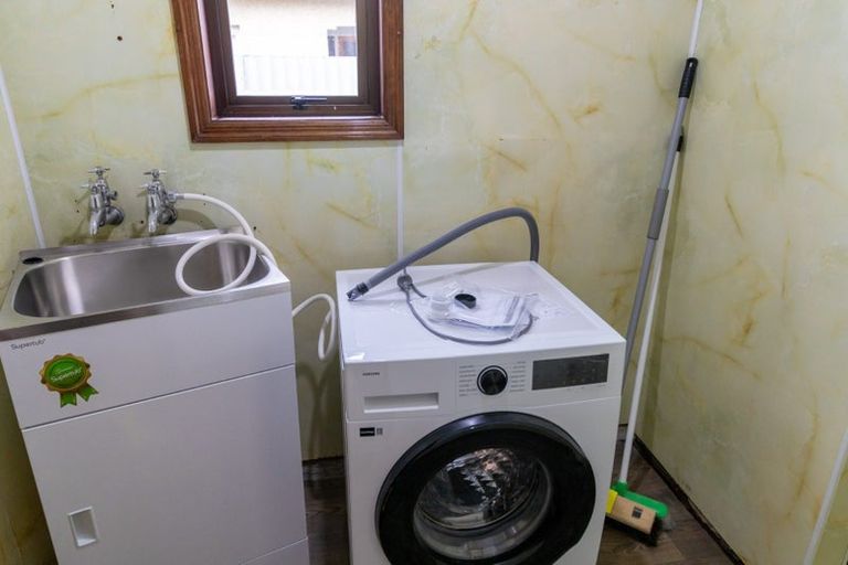 Photo of property in 54 Dudley Street, Grasmere, Invercargill, 9810