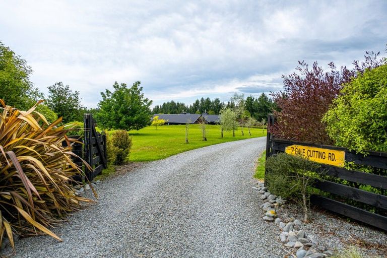 Photo of property in 7 Gale Cutting Road, Geraldine, 7991