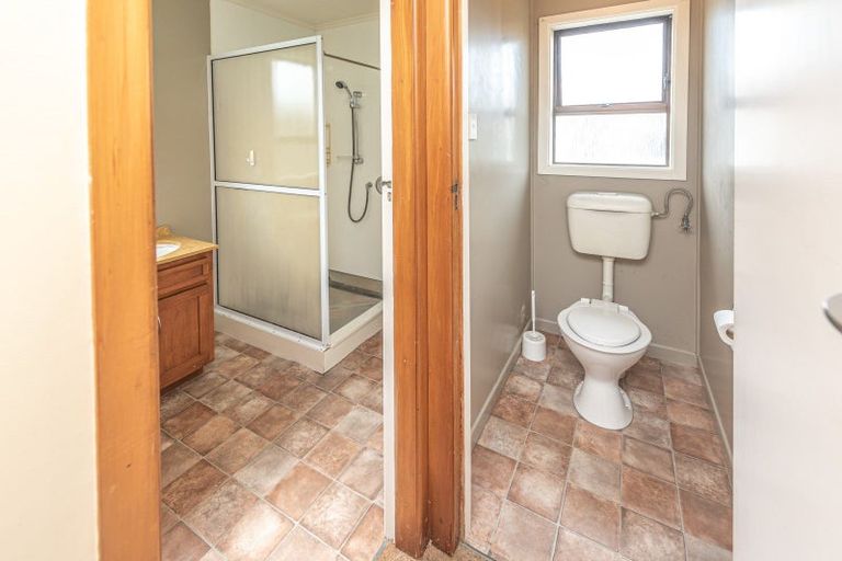 Photo of property in 2 Arawa Place, Castlecliff, Whanganui, 4501