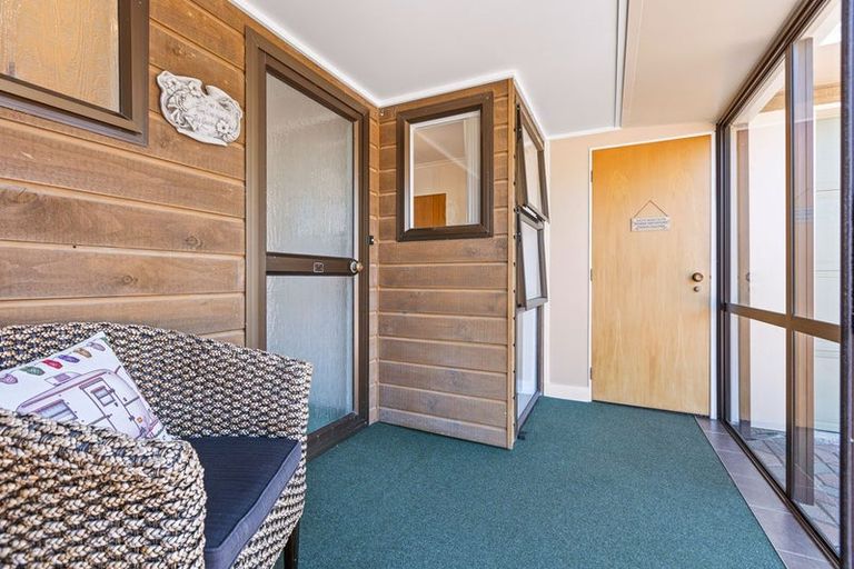 Photo of property in 18a Birdwood Avenue, Moturoa, New Plymouth, 4310