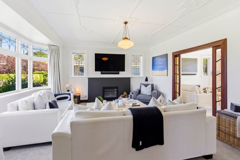 Photo of property in 17 Wycolla Avenue, Saint Clair, Dunedin, 9012