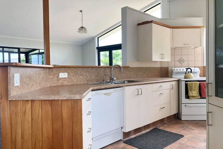 Photo of property in 36 Gardenia Avenue, Bell Block, New Plymouth, 4312