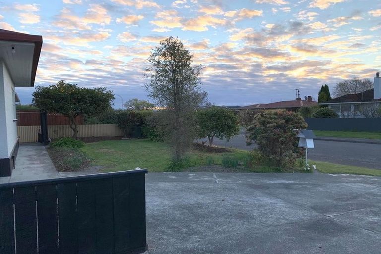 Photo of property in 1/7 Tennyson Crescent, Stoke, Nelson, 7011